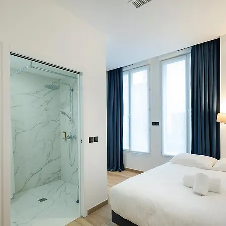 Au Coeur Des Arts Et Metiers Hotel Parigi